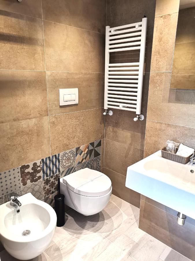 Le Metro Bed & Breakfast